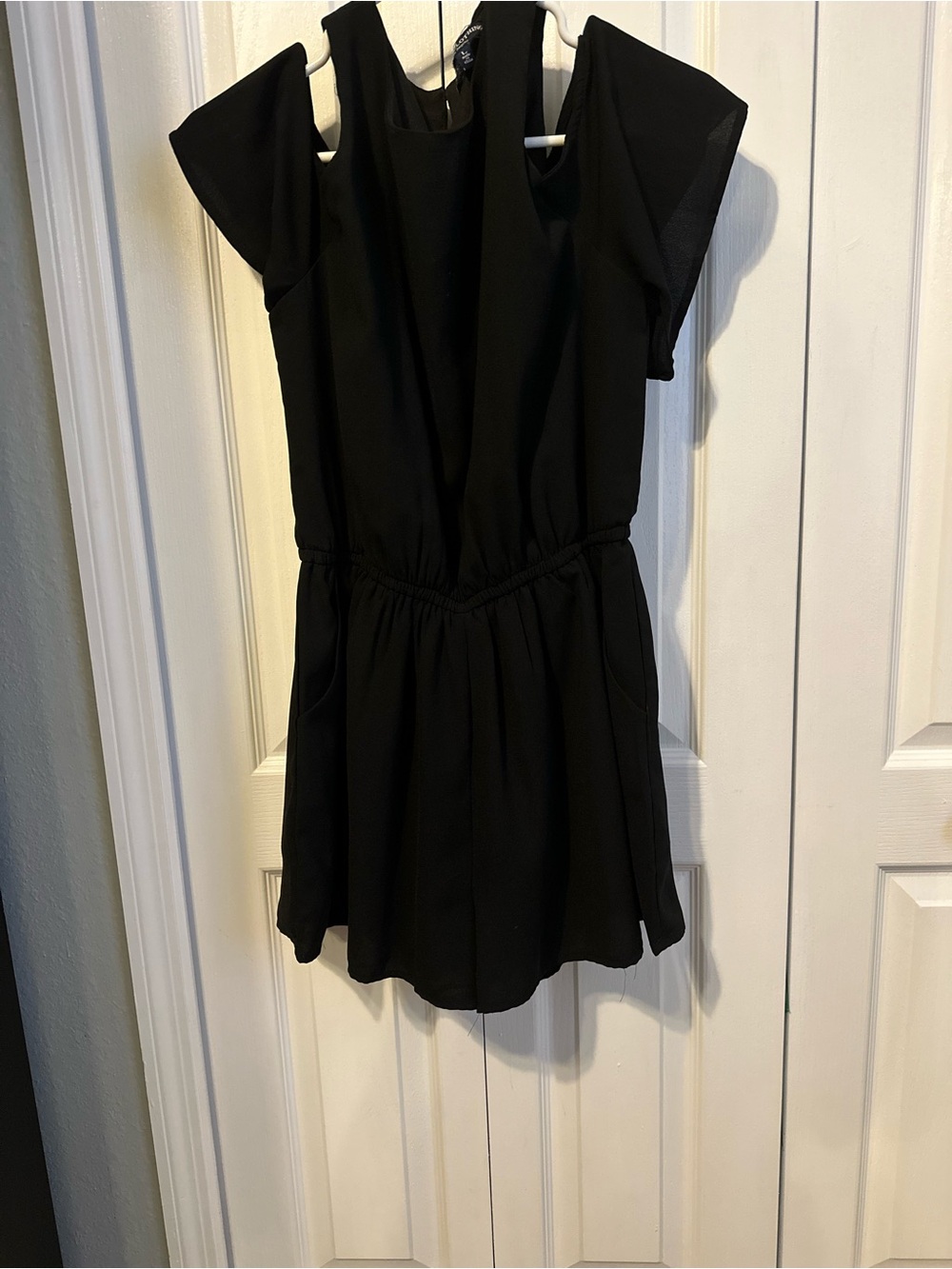 Black Cold-Shoulder Elastic-Waist Romper